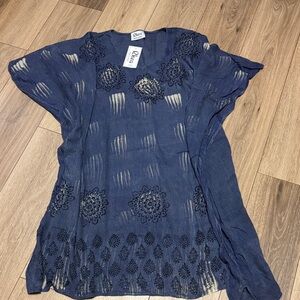 RHEA NWT O/S Blue black 100% viscose pattern square kaftan beach coverup